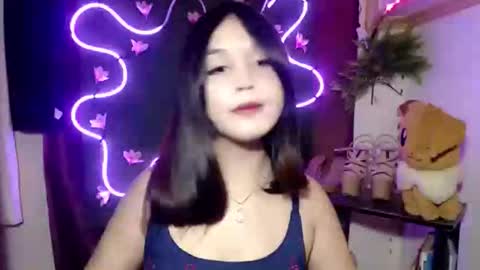 Pia online show from 11-22-25, 11:04