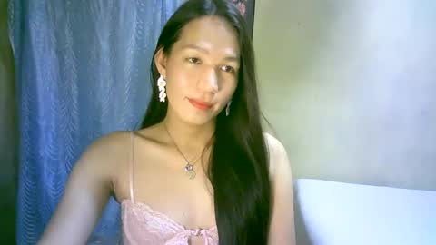 queen julia not into CHEAPGUY online show from 02-16-25, 01:38