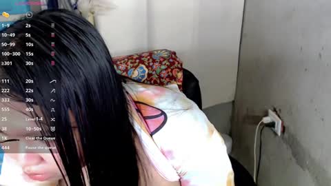 Snapshot of urpinayslutxxx chatting on 02-10-25, 10:09 Jane online show from 02-10-25, 10:09