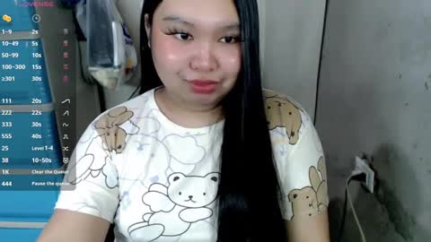 Snapshot of urpinayslutxxx chatting on 03-05-25, 01:50 Jane online show from 03-05-25, 01:50