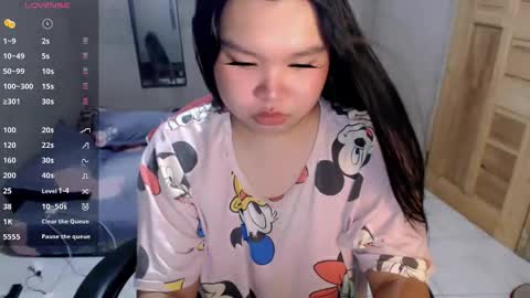 Snapshot of urpinayslutxxx chatting on 09-18-25, 10:06 Jane online show from 09-18-25, 10:06