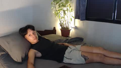 Snapshot of urpinoyasianx chatting on 02-16-26, 03:46 Mel online show from 02-16-26, 03:46