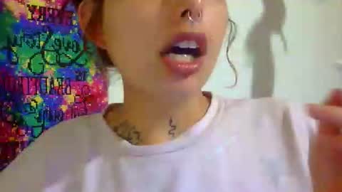 Aniie online show from 10-19-25, 02:56