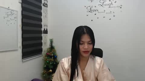 hi im kim online show from 12-18-24, 09:47
