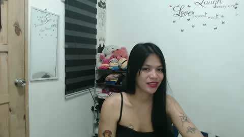hi im kim online show from 02-11-25, 06:22