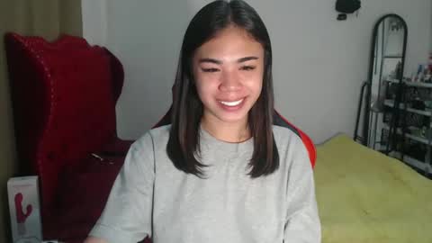 Snapshot of urprettyjaninexxx chatting on 01-17-25, 05:51 Janine online show from 01-17-25, 05:51