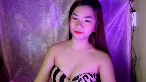 Snapshot of ursecret_desire chatting on 06-10-26, 08:24 Madison online show from 06-10-26, 08:24