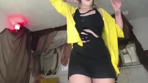 Maxi Mills . My Orgasm is in your hands Private is Open online show from 04-16-26, 02:29