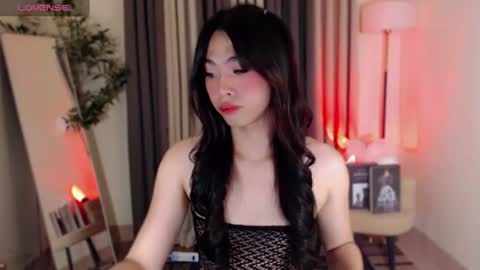 Snapshot of ursexxy_abby chatting on 06-17-26, 06:38 abby online show from 06-17-26, 06:38