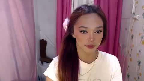 Snapshot of ursexy_debra chatting on 09-19-25, 11:22 TYRA online show from 09-19-25, 11:22