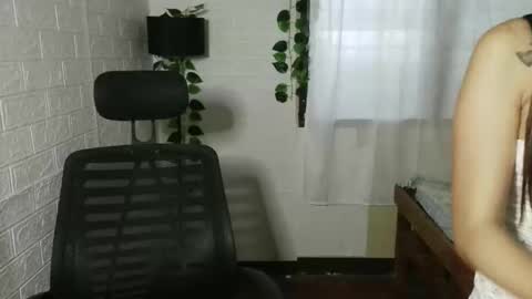 ursexyslut19 online show from 04-27-26, 08:23