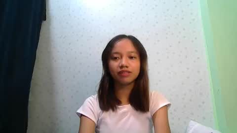 Snapshot of urshamegirl4you chatting on 12-02-25, 02:23 Your LUNA online show from 12-02-25, 02:23
