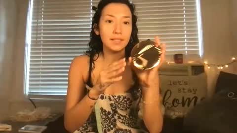 Lily online show from 01-08-26, 03:47