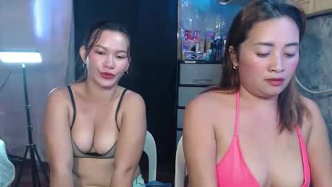 Snapshot of ursweetpinky chatting on 02-25-26, 12:42 ursweetpinky online show from 02-25-26, 12:42