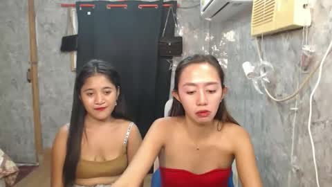 Snapshot of ursweetpinky chatting on 05-11-26, 01:11 ursweetpinky online show from 05-11-26, 01:11