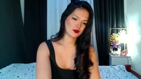 Snapshot of urthai_hotfilipinax chatting on 09-21-25, 10:44 angel online show from 09-21-25, 10:44