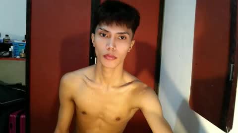 Snapshot of urtwink_jm chatting on 04-16-26, 10:45 mark online show from 04-16-26, 10:45
