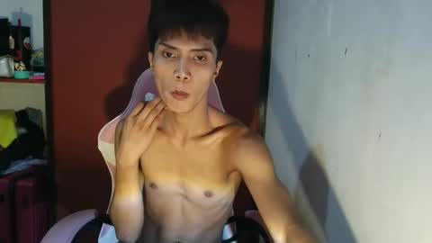 Snapshot of urtwink_jm chatting on 05-01-26, 12:10 mark online show from 05-01-26, 12:10