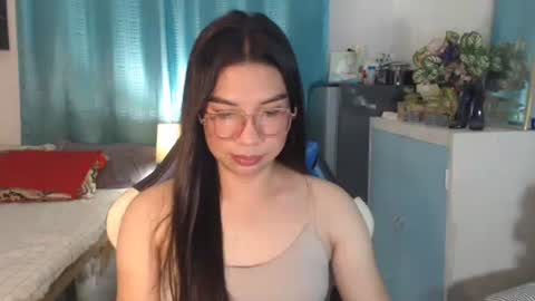 Ashley Kate Mateo Gray online show from 02-11-26, 11:04