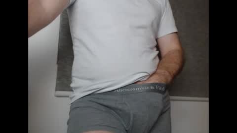 Snapshot of us5030 chatting on 12-05-25, 06:59 US5030 online show from 12-05-25, 06:59