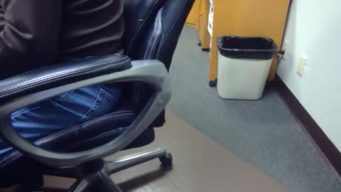 useemie online show from 11-20-25, 12:00