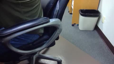 useemie online show from 11-21-25, 09:24