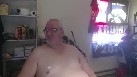 Eric online show from 01-11-25, 03:20