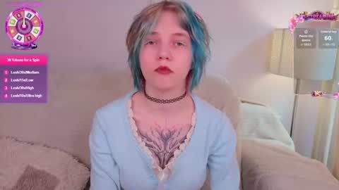 Snapshot of ustic_1 chatting on 06-15-26, 02:08 Haven online show from 06-15-26, 02:08