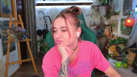 Leila online show from 12-02-24, 08:55