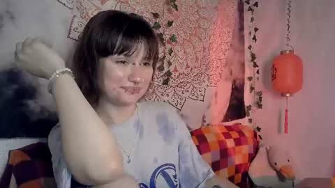 Snapshot of uwujudyosas chatting on 07-22-26, 10:23 Judy online show from 07-22-26, 10:23
