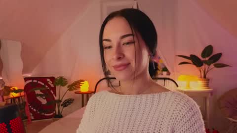 Anika On vacation online show from 02-04-25, 07:55