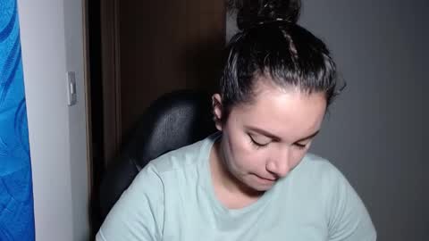 Vennus online show from 02-10-25, 07:36