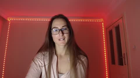 Snapshot of va_len_sea_ya chatting on 11-08-25, 09:02 Valensiya online show from 11-08-25, 09:02