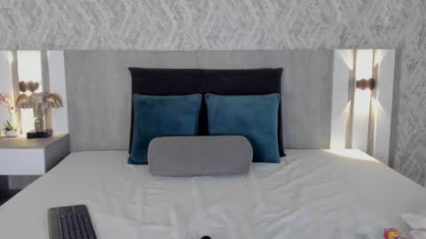 Snapshot of vaalentina_lux chatting on 06-12-26, 02:49 Vaalentina Lux online show from 06-12-26, 02:49