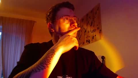 vacation__ online show from 02-14-25, 04:31