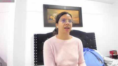 Vahiolet smith online show from 12-17-25, 03:23