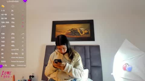 Vahiolet smith online show from 04-10-26, 03:12