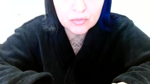 Snapshot of vaholiver chatting on 06-02-26, 05:37 Vah Oliver online show from 06-02-26, 05:37