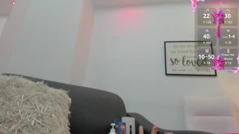 vainilla_heart online show from 10-22-25, 03:07