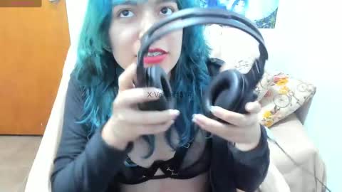 Vaiolet1314 online show from 10-08-25, 01:47