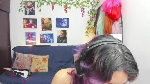 Snapshot of vaioletuwu chatting on 05-01-26, 11:42 Vaiolet1314 online show from 05-01-26, 11:42