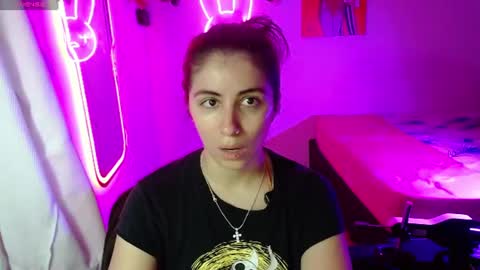 Snapshot of val_angelll chatting on 07-14-26, 03:00 valentina online show from 07-14-26, 03:00