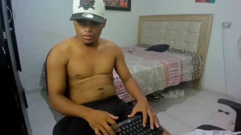 Snapshot of val_sex02 chatting on 01-29-25, 04:19 val_sex02 online show from 01-29-25, 04:19