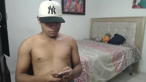 Snapshot of val_sex02 chatting on 02-02-25, 05:21 val_sex02 online show from 02-02-25, 05:21