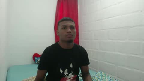 Snapshot of val_sex02 chatting on 02-03-25, 10:00 val_sex02 online show from 02-03-25, 10:00