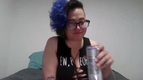 valarieak online show from 09-18-25, 07:38