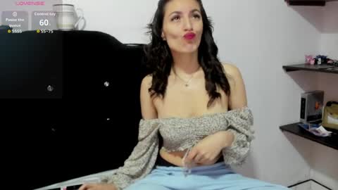 valemorales413 online show from 03-31-26, 02:06