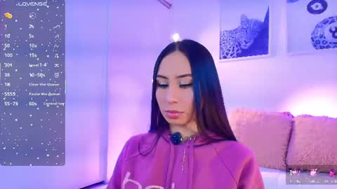 Snapshot of valen_ross_ chatting on 06-28-26, 10:05 valentina Rossi 3 online show from 06-28-26, 10:05