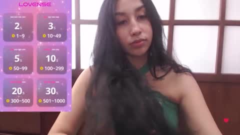 Snapshot of valen_tina33 chatting on 04-19-26, 07:38 Valentina online show from 04-19-26, 07:38