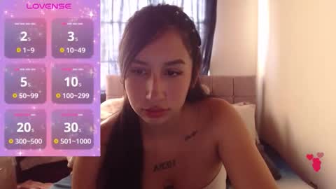 Snapshot of valen_tina33 chatting on 04-24-26, 10:23 Valentina online show from 04-24-26, 10:23